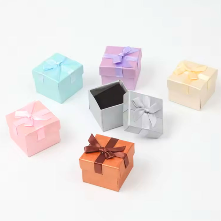 Why Is a Cardboard Gift Earring Paper Box the Perfect Choice for Jewelry Packaging?