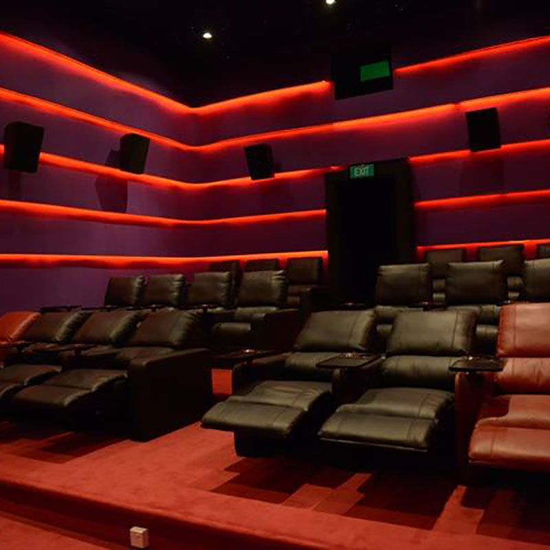 What Should You Look for When Choosing Acoustic Panels for a Home Studio