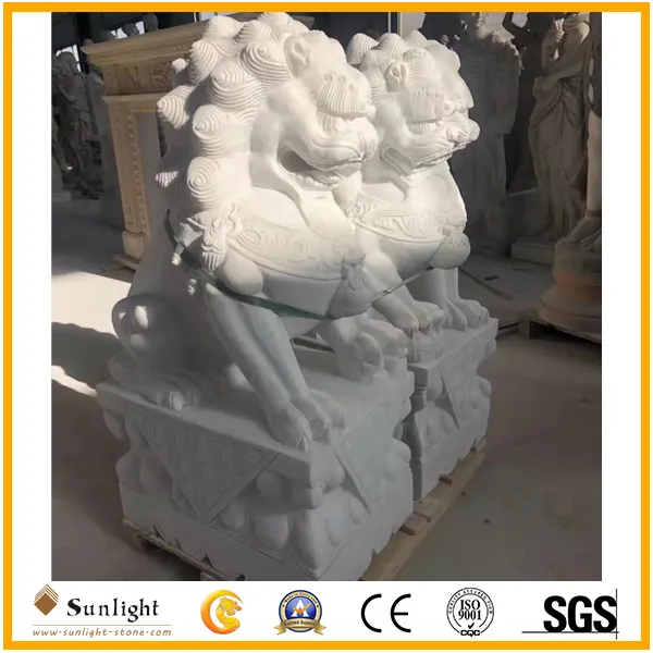 High Quality Natural Pink Marble Lion Statue for Garden Decoration
