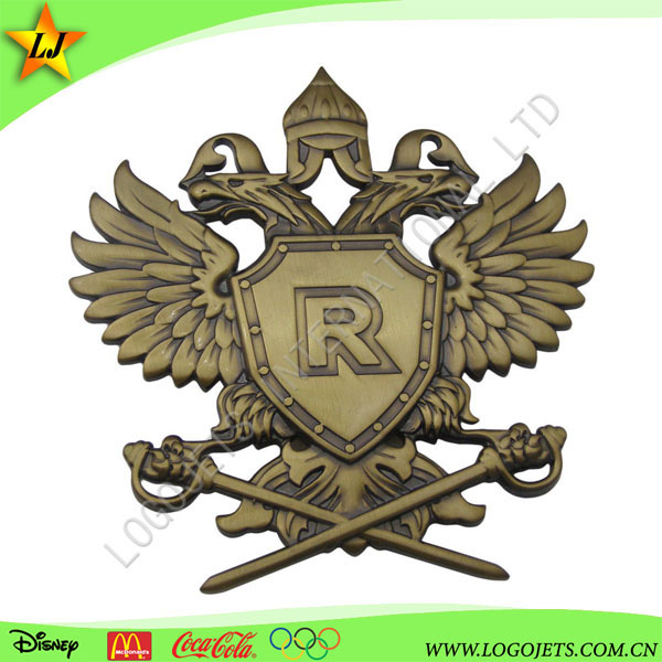 High Quality New Designed Customized Iron Zinc Alloy Die Cast Stamp Soft Hard Enamel Laple Pin